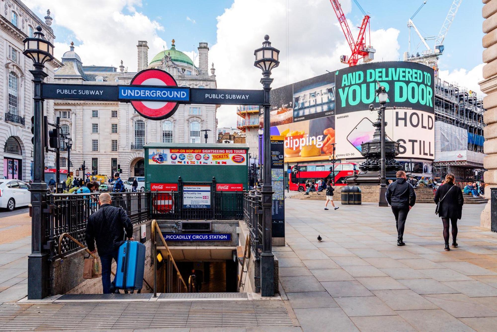 Welcome London Piccadilly Circus エクステリア 写真